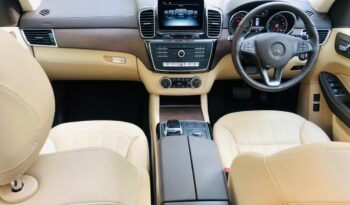 Mercedes Benz GLS 350 D (Grand Edition) full