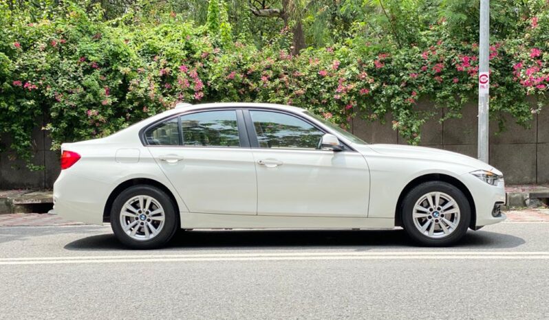 BMW 320 D Sport full