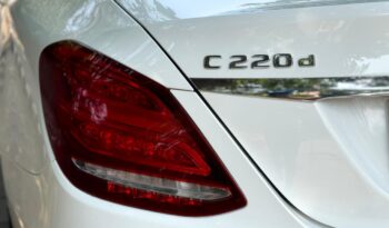 MERCEDES-BENZ C220D full