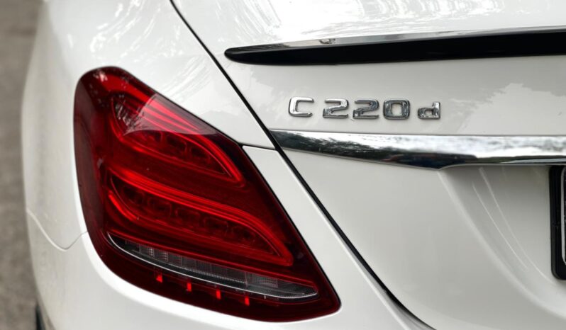 MERCEDES-BENZ C220D AVANTGARDE full