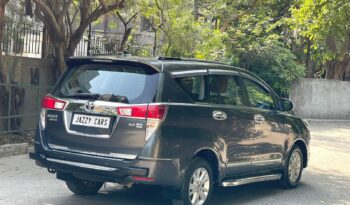 TOYOTA INNOVA CRYSTA full