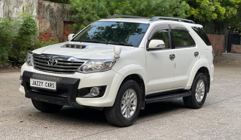 FORTUNER 4X2 full