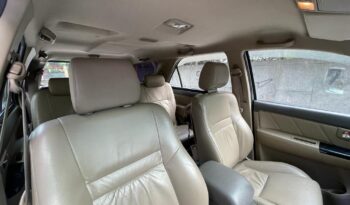 FORTUNER 4X2 full