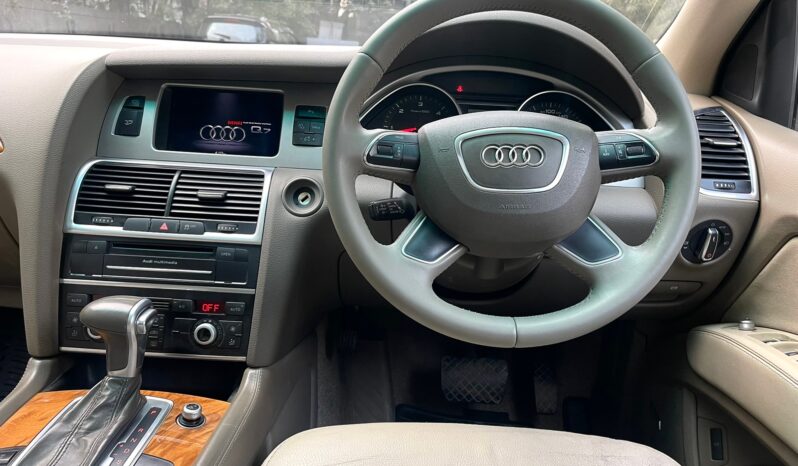 AUDI Q7 TECHNOLOGY full