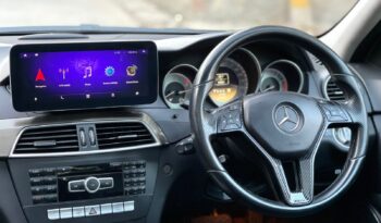 MERCEDES-BENZ C200 AVANTGARDE full