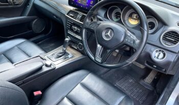 MERCEDES-BENZ C200 AVANTGARDE full