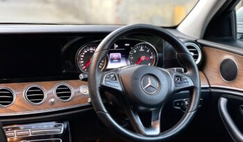 MERCEDES-BENZ E220D EXPRESSION full