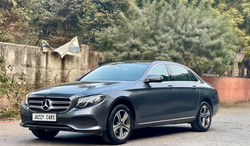 MERCEDES-BENZ E220D EXCLUSIVE full