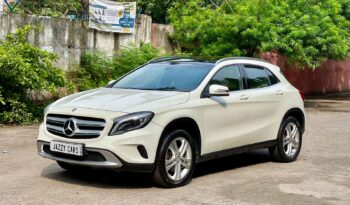 MERCEDES-BENZ GLA 200 full