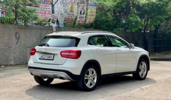 MERCEDES-BENZ GLA 200 full