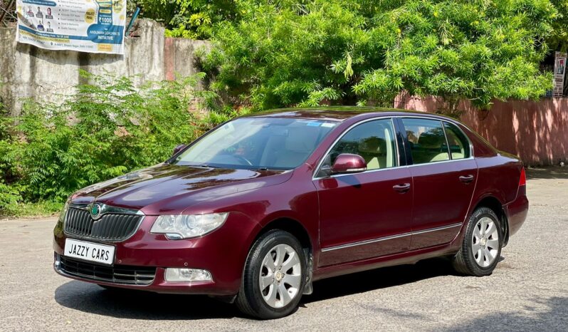 SKODA SUPERB full