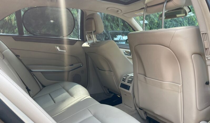 MERCEDES-BENZ E250CDI AVANTGARDE full