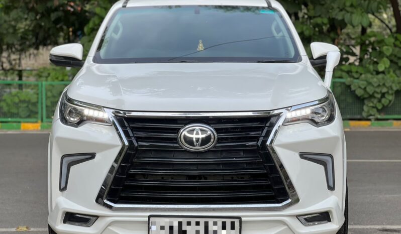 TOYOTA FORTUNER 4X2 FACLIFT full