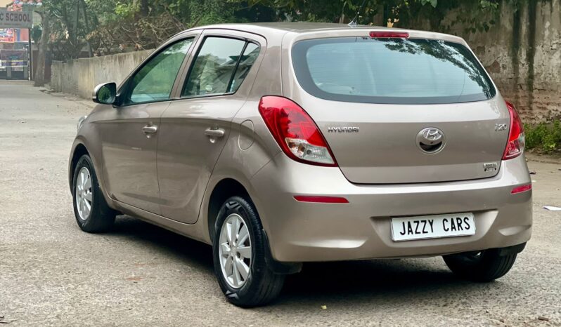 HYUNDAI I 20 SPORTZ full