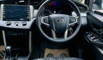 TOYOTA INNOVA CRYSTA 2.7-G full