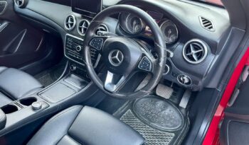 MERCEDES-BENZ CLA full