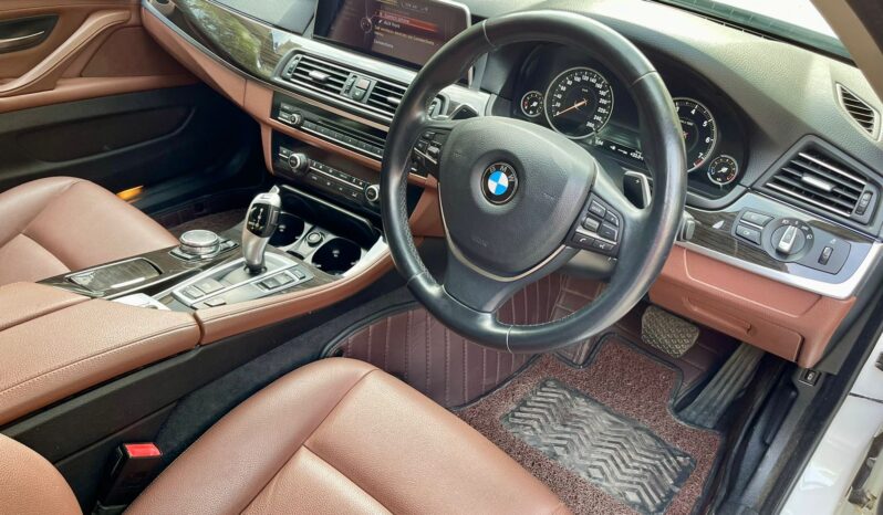 BMW 520i LUXURY LINE full