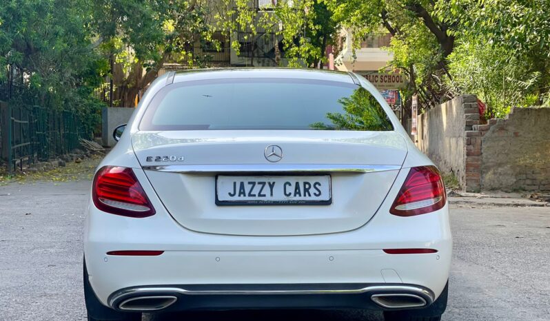 MERCEDES-BENZ E220D EXCLUSIVE full