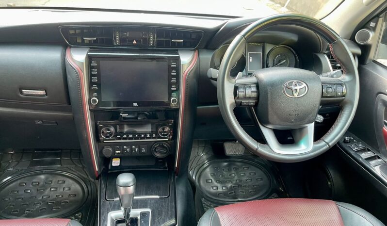 TOYOTA LEGENDER 2.8 4X4 full