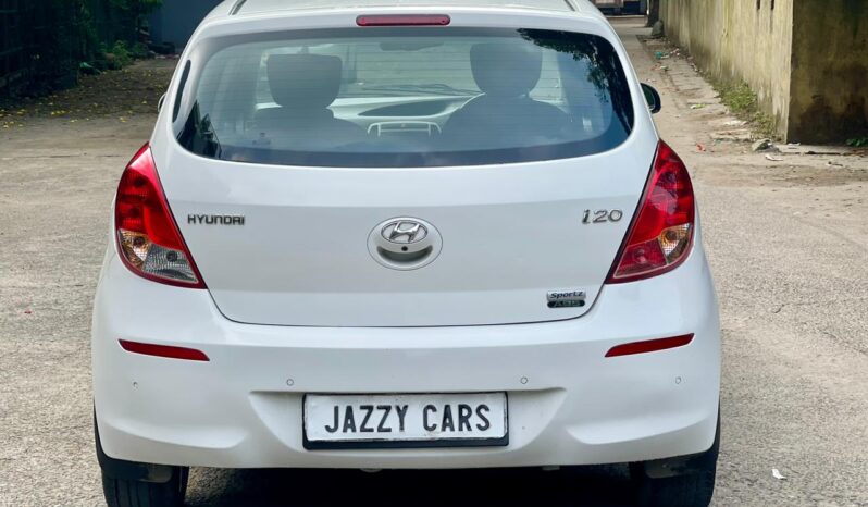 HYUNDAI i20 SPORTZ full