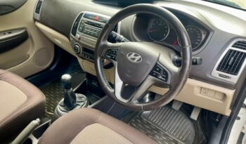 HYUNDAI i20 SPORTZ full