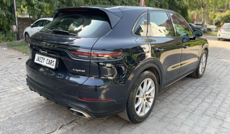 PORSCHE CAYENNE E-HYBRID full