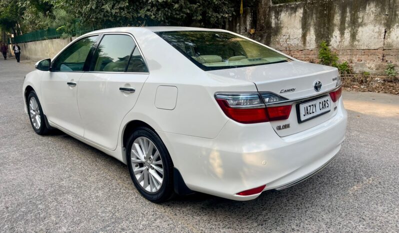 TOYOTA CAMRY HYBRID full